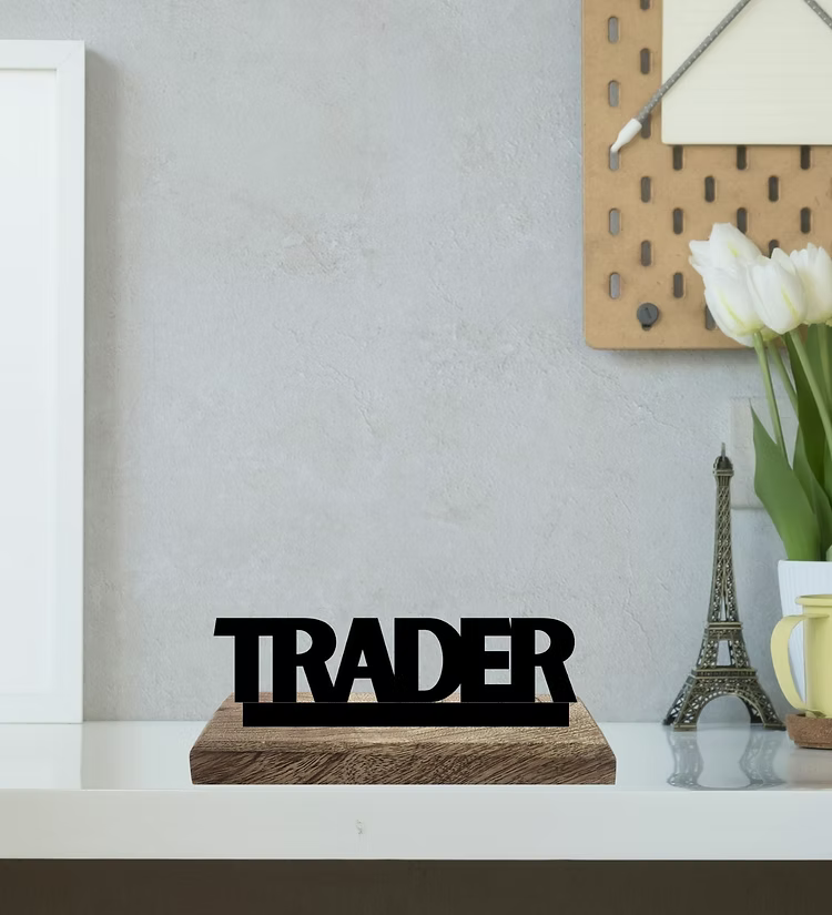 Trader's Triumph Set of 2 Table Décor