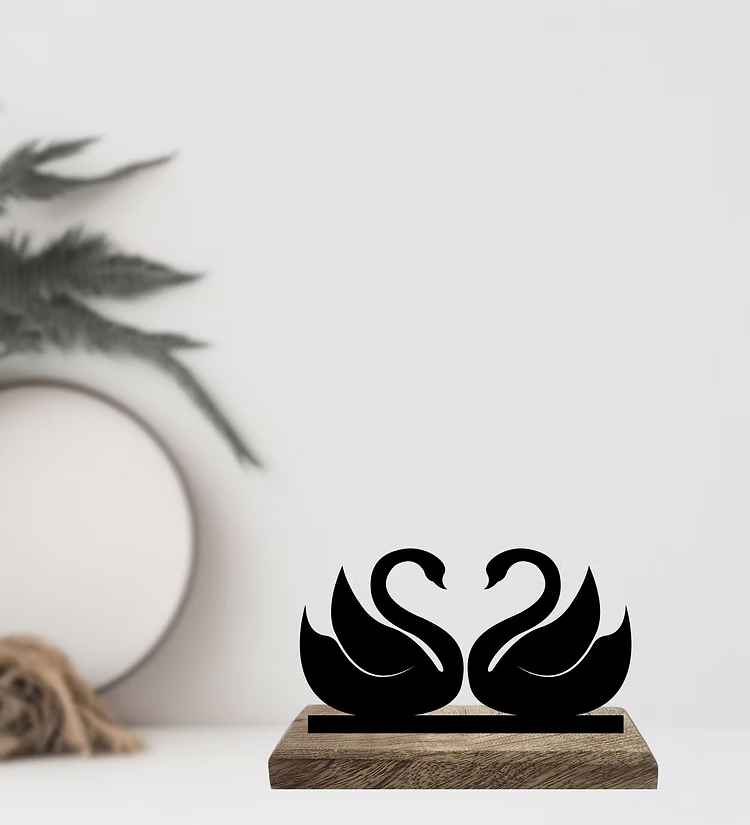 Regal Romance Set of 2 Table Décor