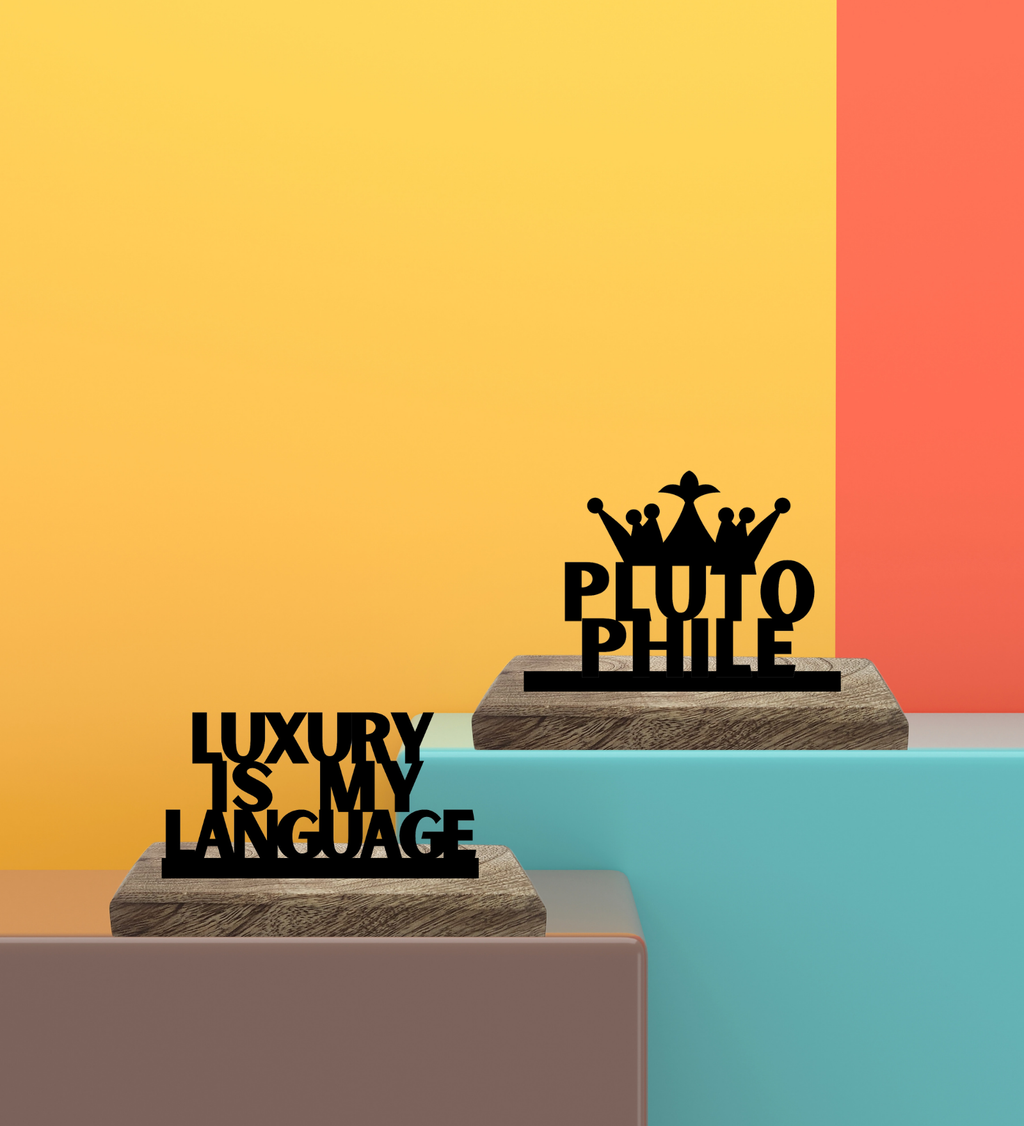 Plutophile Set of 2 Table Décor