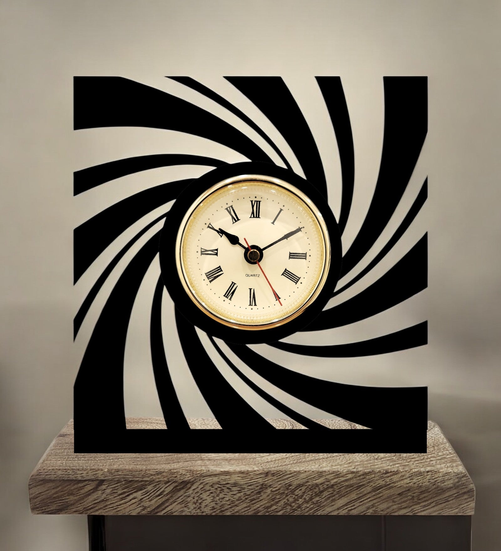 Illusionary Black Table Clock