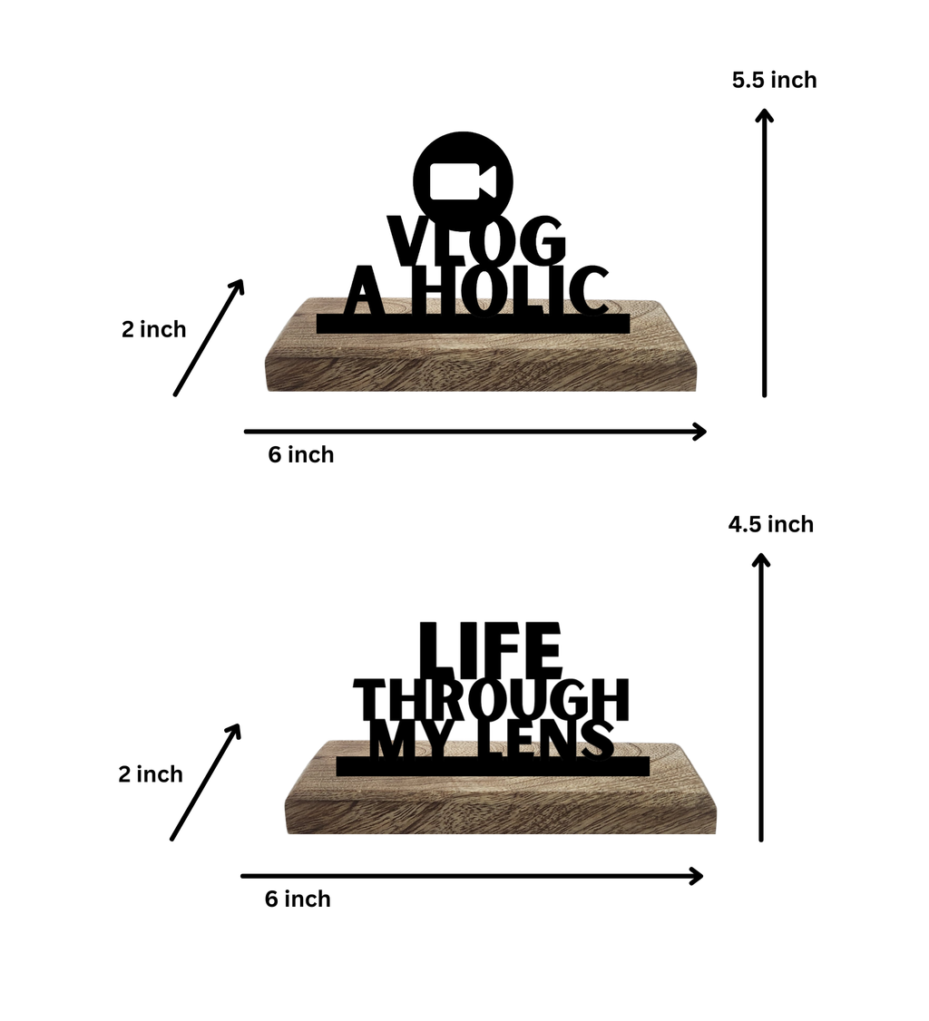 Vlog-a-holic Set of 2 Table Décor