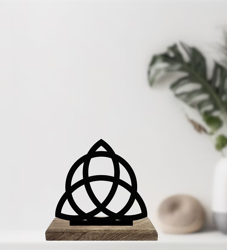 Eternal Knots and Spirals Set of 2 Table Décor