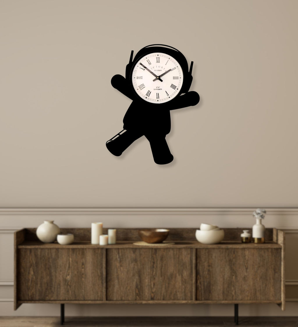 Astronaut Wall Clock