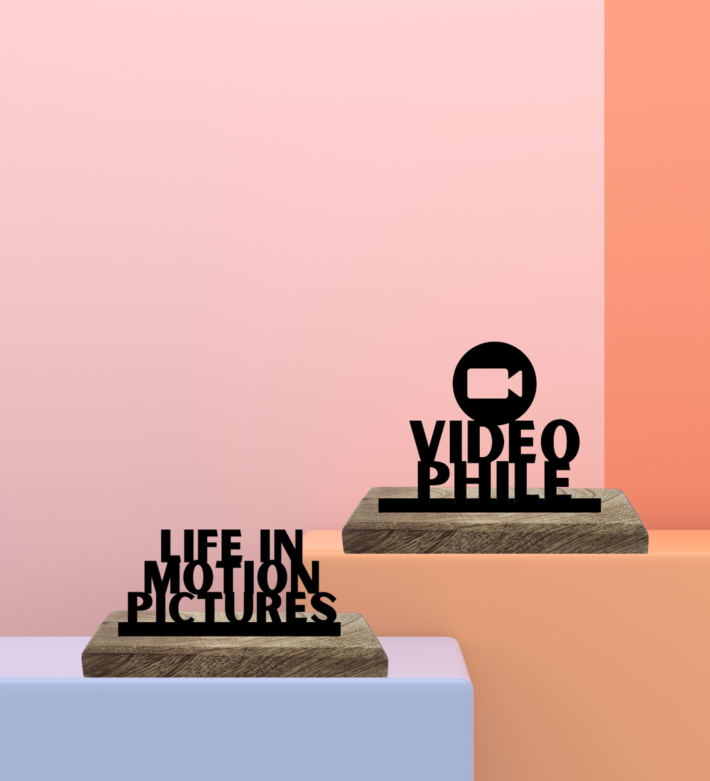 Videophile Set of 2 Table Décor