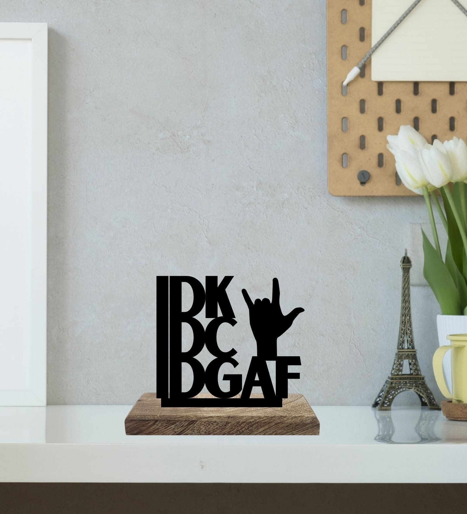 Chillaxing Attitude Set of 2 Table Décor